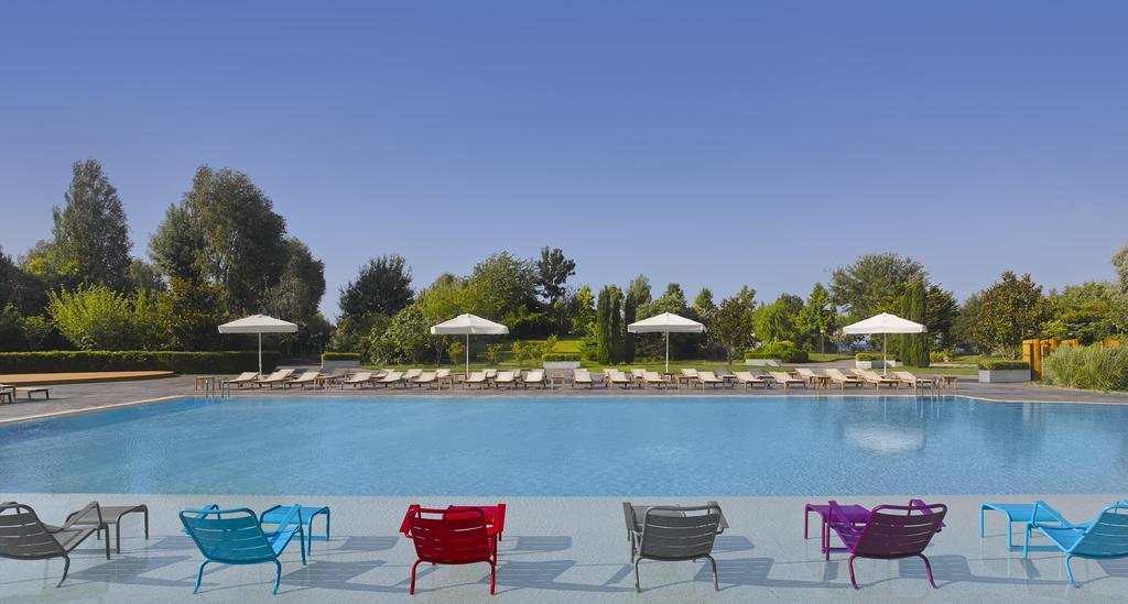 Atakoey Marina Park Hotel Residence Istanbul Exterior photo
