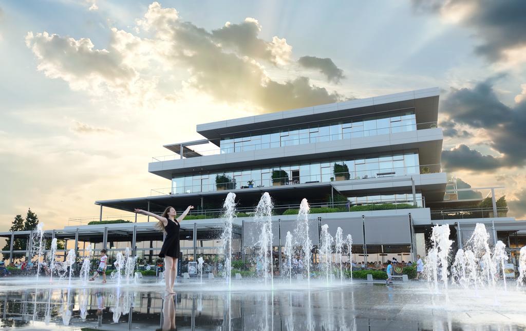 Atakoey Marina Park Hotel Residence Istanbul Exterior photo