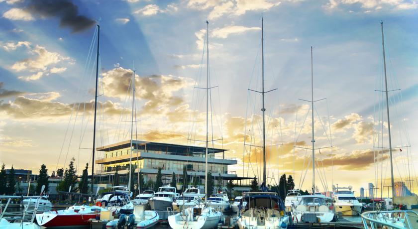 Atakoey Marina Park Hotel Residence Istanbul Exterior photo